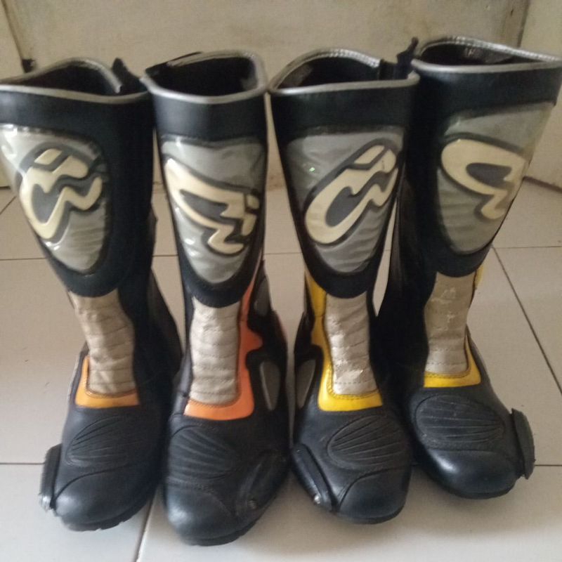 sepatu road race
