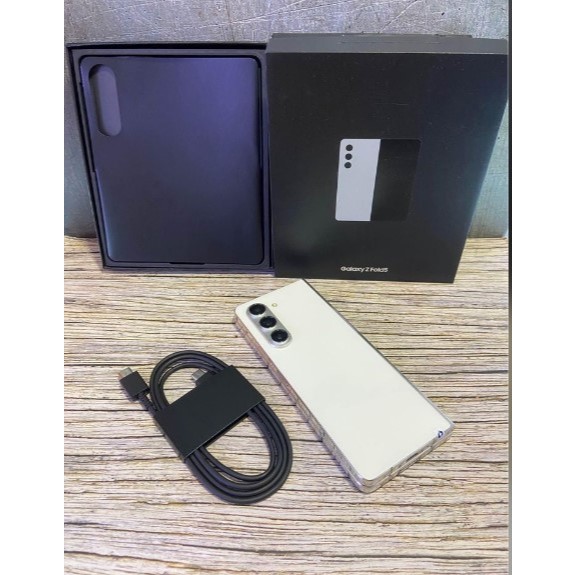 SAMSUNG Z FOLD 5 12/1 TB SECOND NORMAL FULLSET