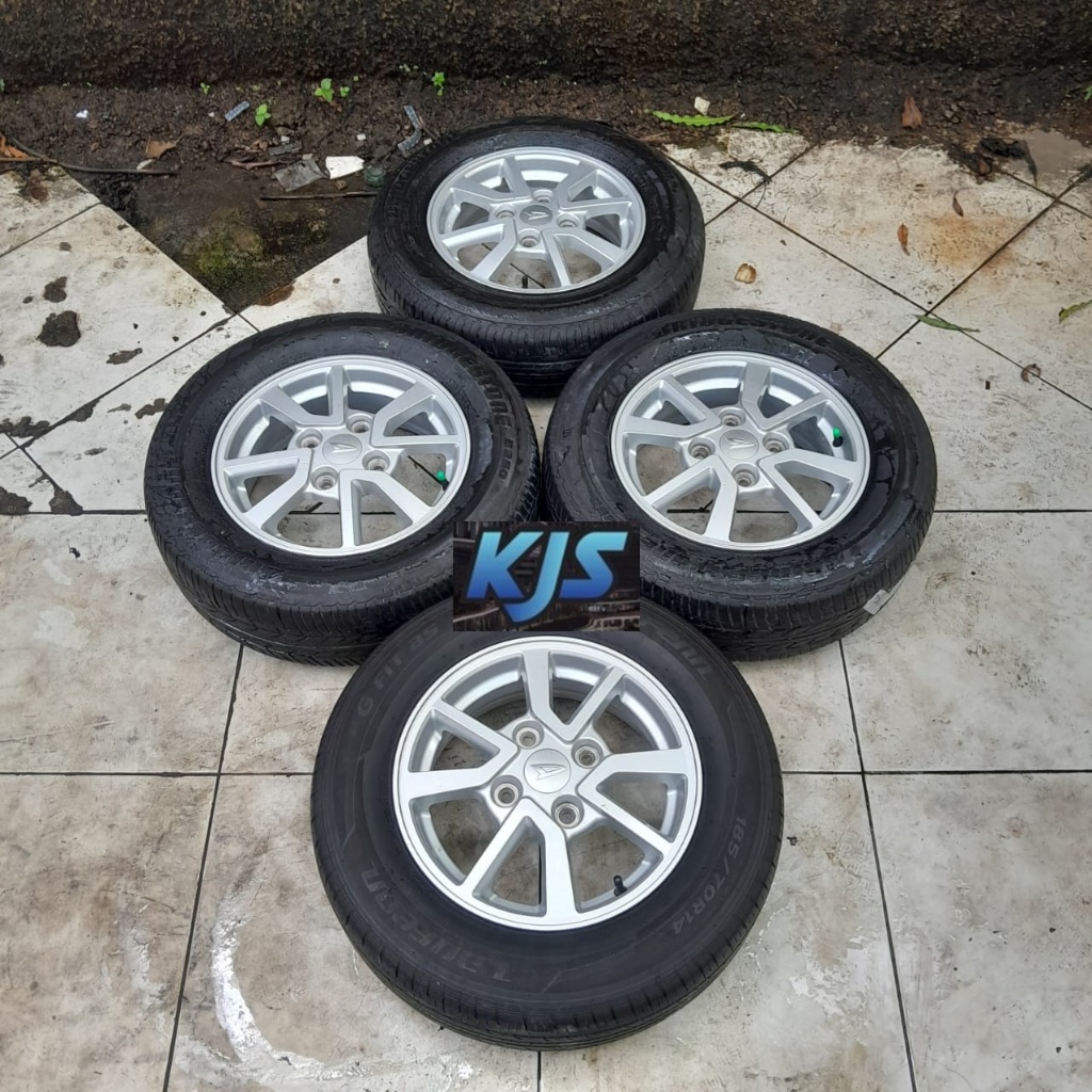 Velg Mobil Bekas R14 Replika Xenia Pcd 4x114 Ban 185/70 Ring 14 Buat Avanza Carry Pelek Racing Secon
