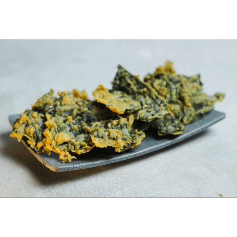 

Cemilan Keripik Daun Bayam 250g Gurih & Renyah Diksidfood