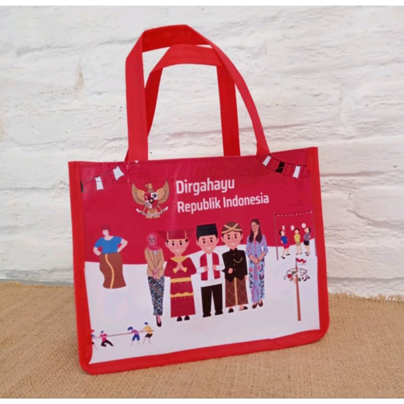 

TAS SOUVENIR 17 AGUSTUS / TAS GOODIE BAG TEBAL