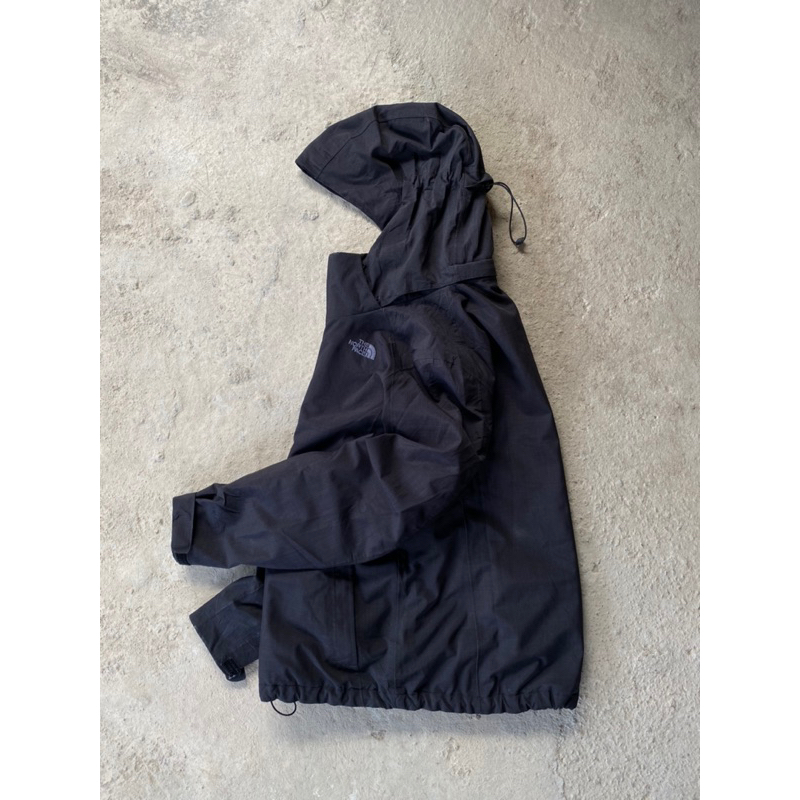 jaket outdoor tnf hyvent gorpcore