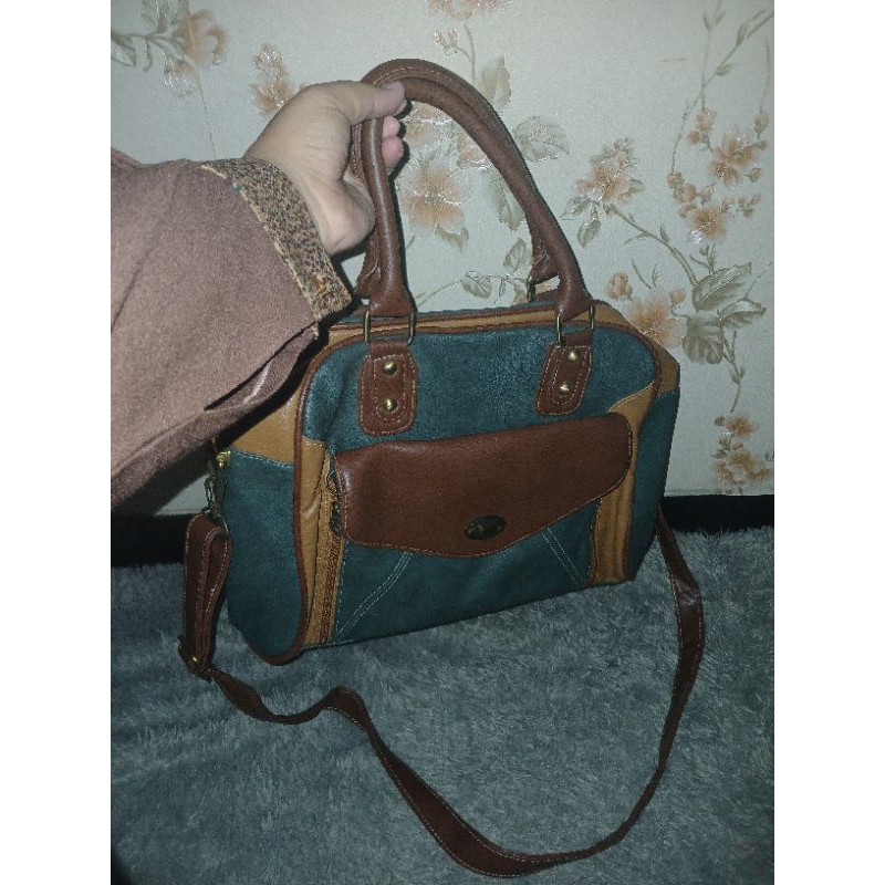 (Preloved) Slingbag Sophie Martin Paris