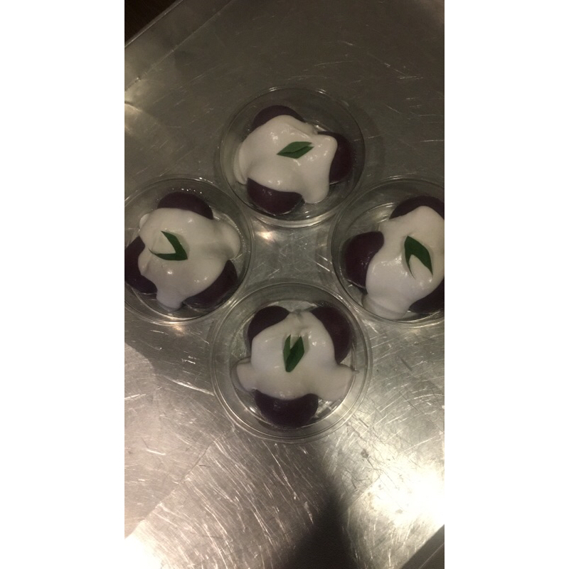 

Saeya Putri Mandi Ubi Ungu isi Kelapa, 3 pcs per pack.