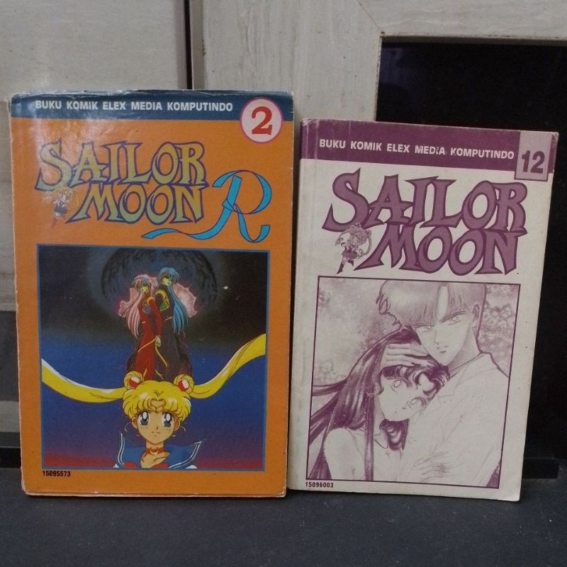 Komik Sailor Moon buku 12 dan Sailor Moon R buku 2