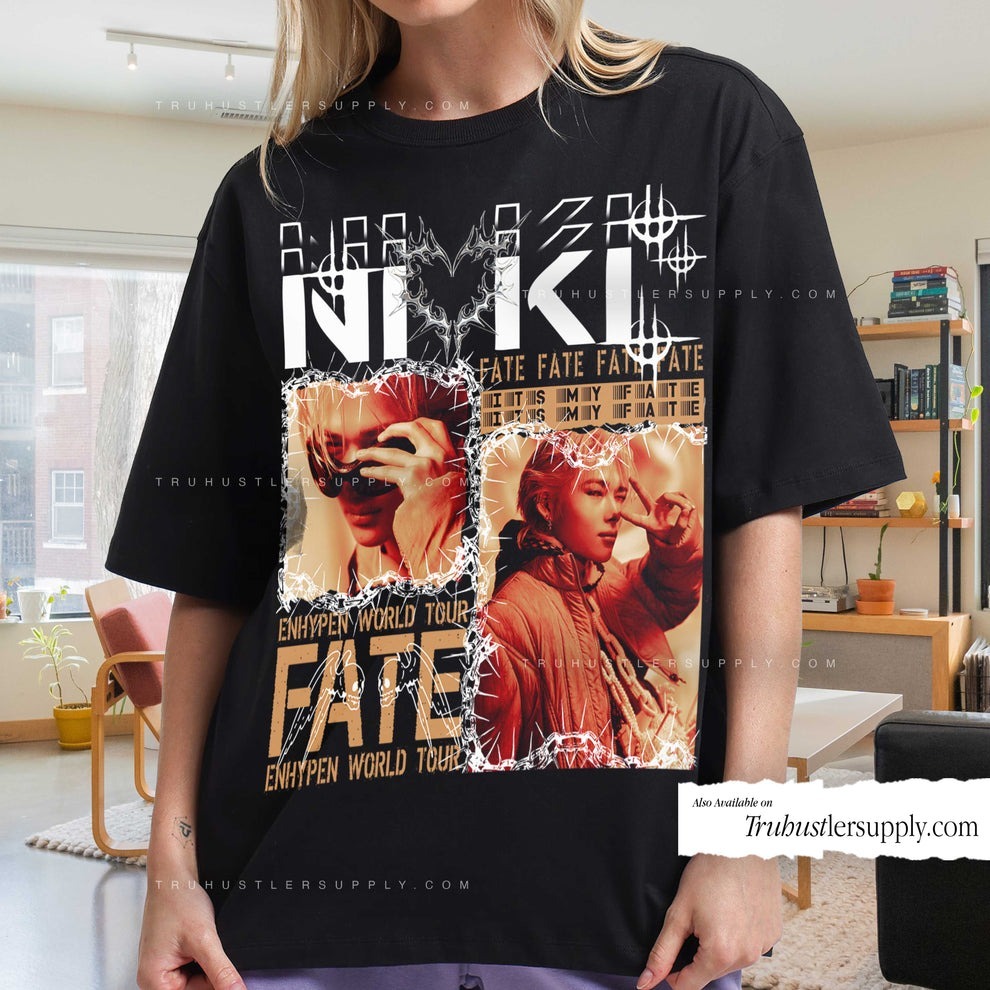 KAOS ENHYPEN NIKI-JUNGWON-HEESUNG-JAY BOOTLEG HITAM, PUTIH DTG  M,L,XL [Oppa Merch Store]