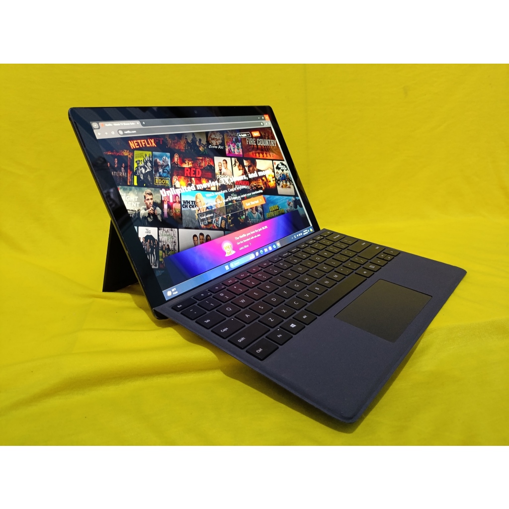 Surface Pro 6 Core i7-8650 16GB RAM + 512GB SSD With Original Keyboard