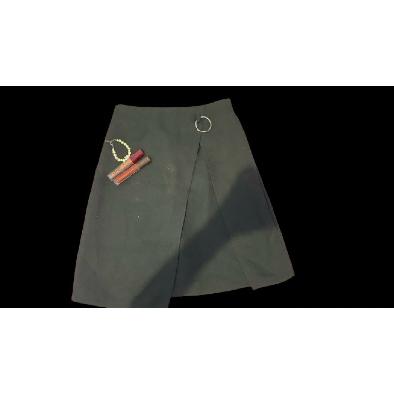 (PRELOVED)Rok mini/ rok pendek/ rok hitam span