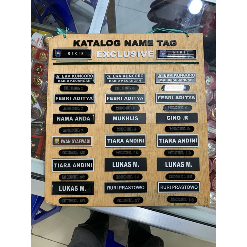 

PAPAN NAMA DADA/NAME TAG/TANDA PENGENAL EXCLUSIVE