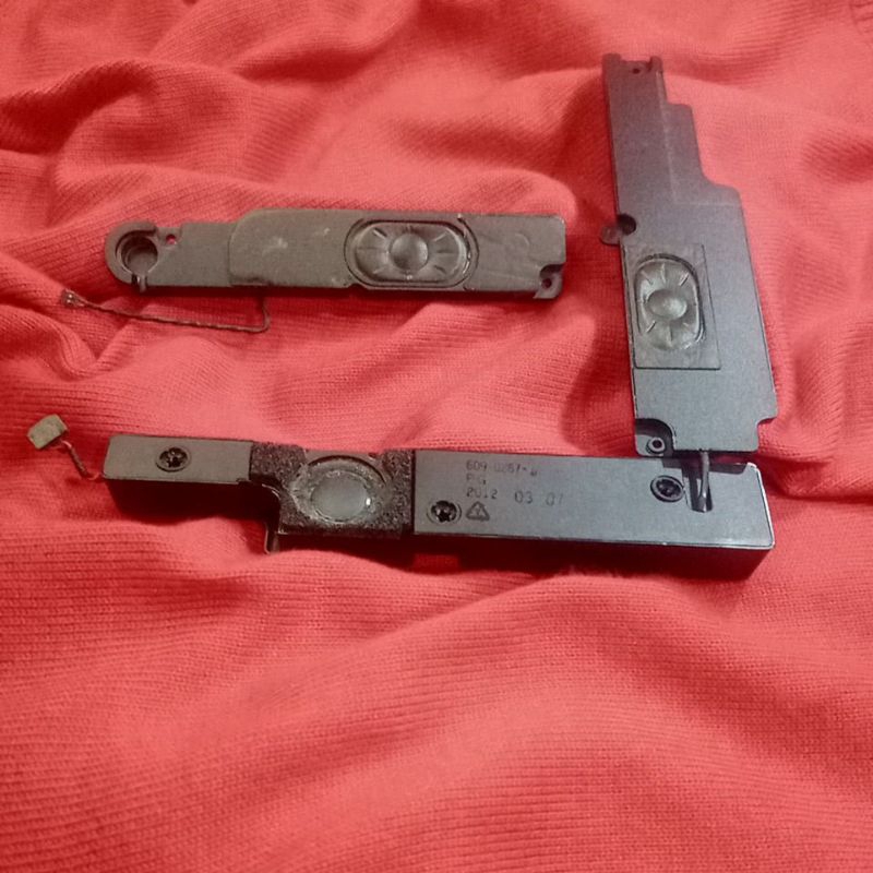 speaker apple macbook pro 15" A1286 2010 2011