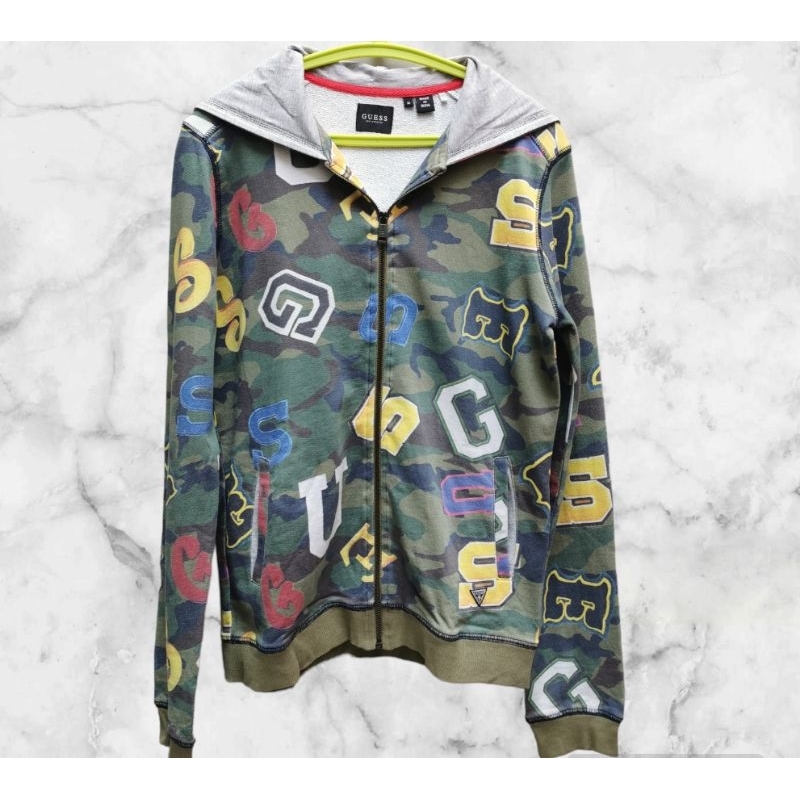 JAKET GUESS /OUTER WANITA / SWEATER GUESS / JAKET WANITA /JAKET MUSIM DINGIN / JAKET MUSIM PANAS