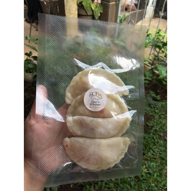 

Cireng isi ayam suwir