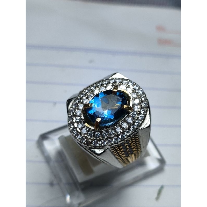 Blue Topaz London