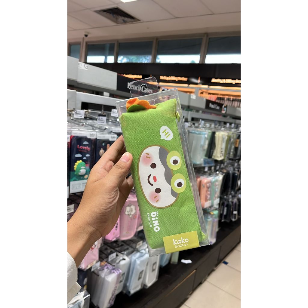 

Gramedia - KAKO PENCASE TRAPEZOID LITTLE BOY & DINO GREEN BLUE MHM07011