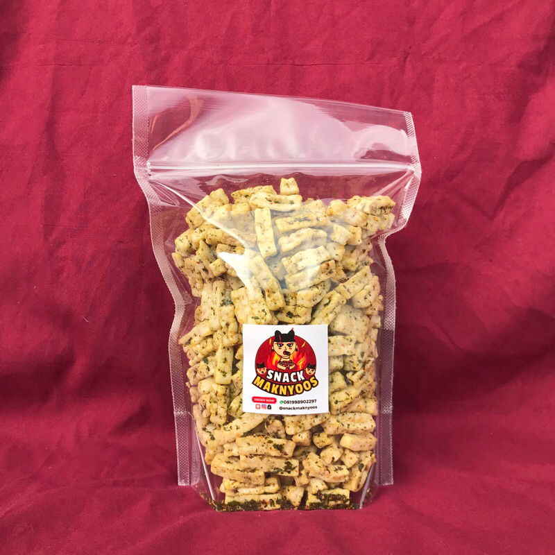 

250gr Krupuk soto Snack Maknyoos