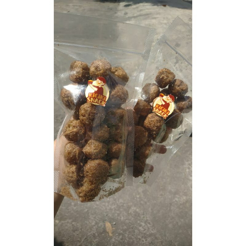 

Bola Coklat renyah berat 25gr dengan kemasan standing puoch tebal