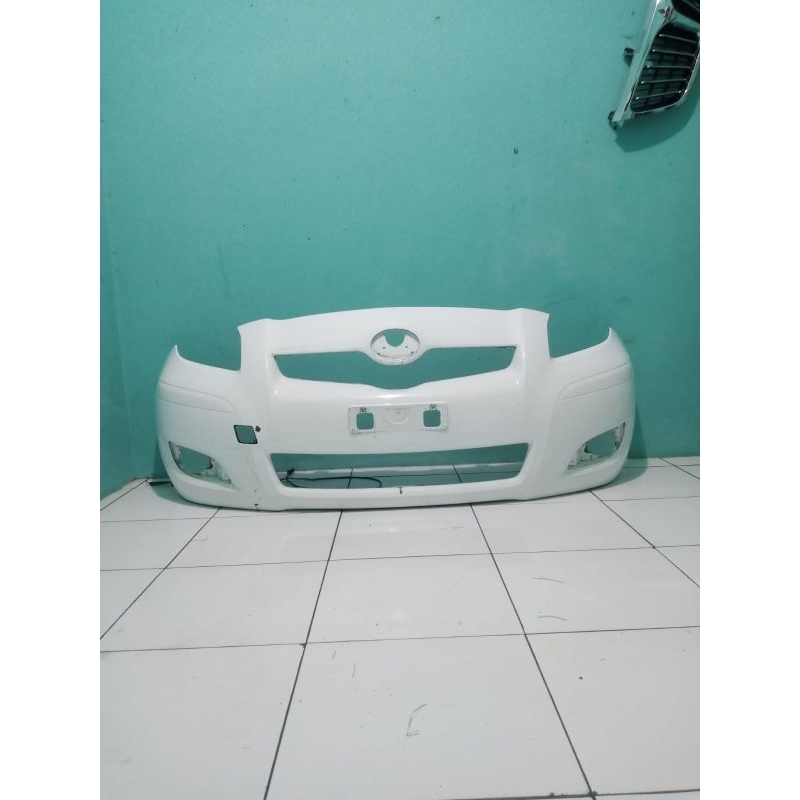 bemper depan Yaris tahun 2010