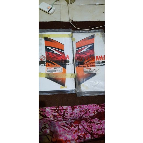 striping yamaha f1zr fizr fisr orange hitam 2005 original sayap luar bawah  sepasang kanan kiri