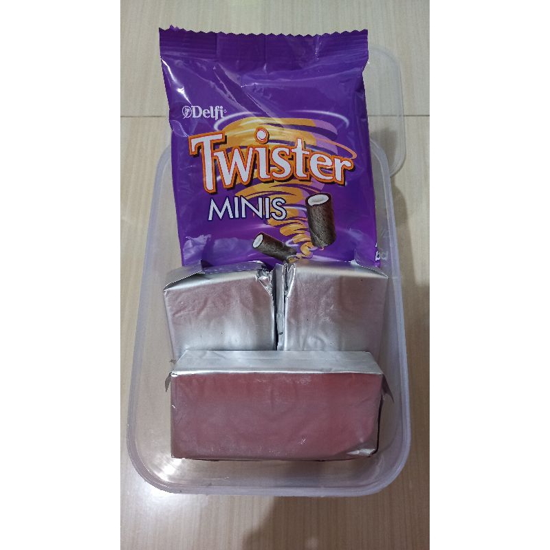 

PAKET KEJU KRAFT CHEDDAR + TWISTER FREE TOPLES TEBAL CANTIK