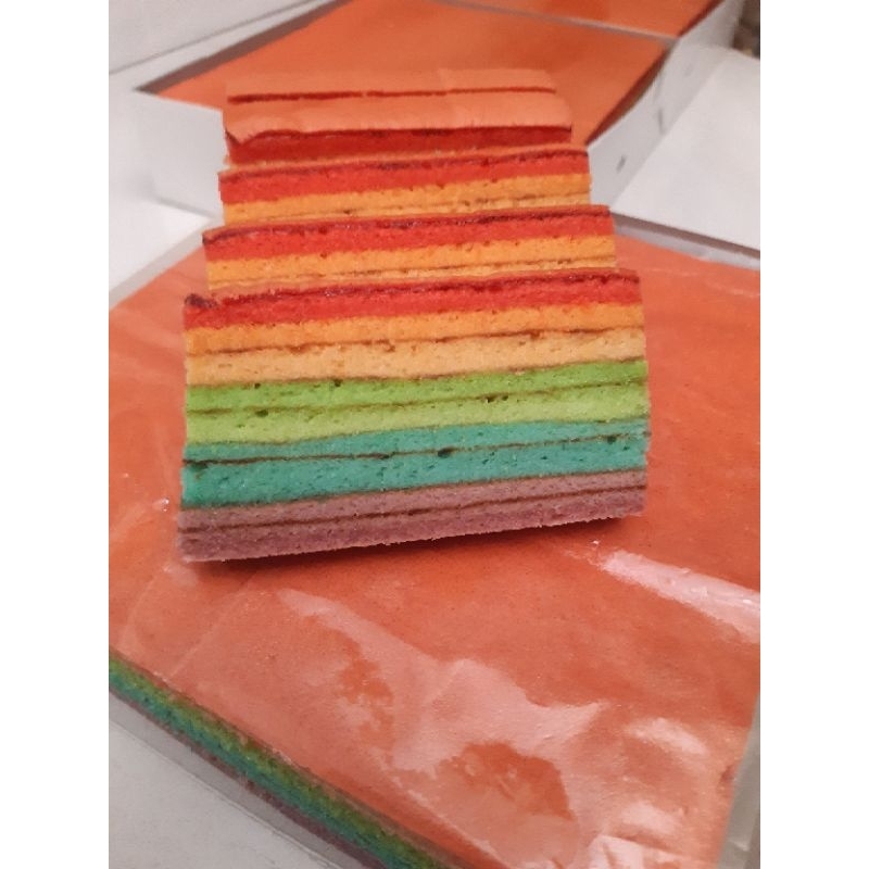 

Lapis Legit Pelangi Javel Bakery