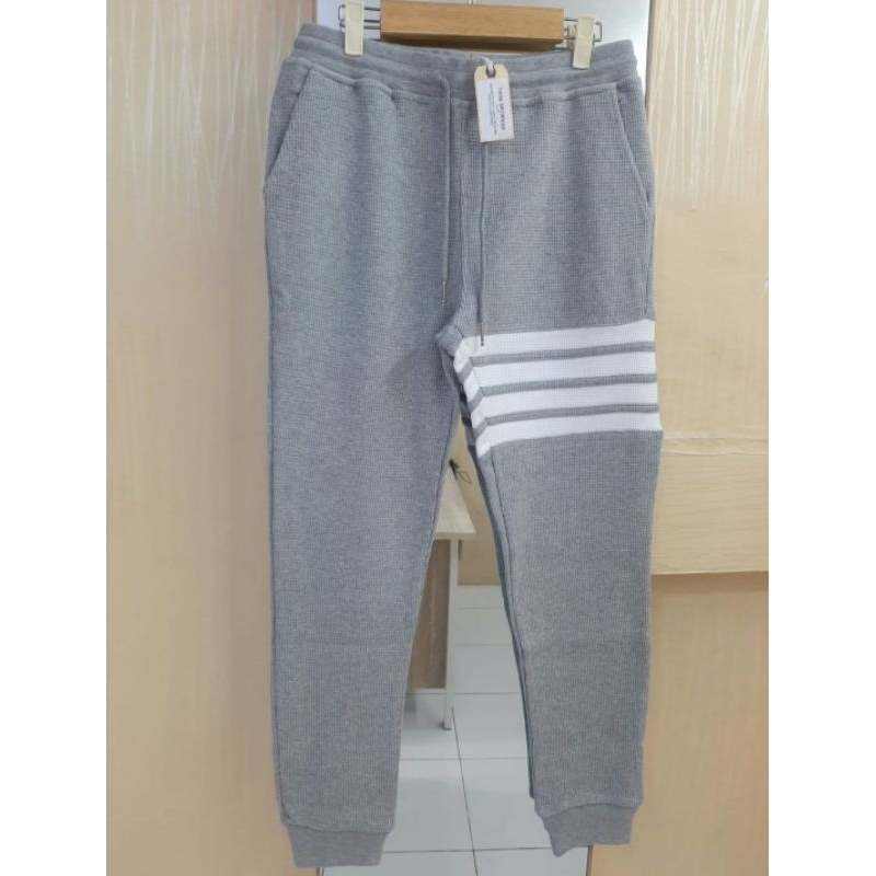 Celana Panjang Joger  " THOM BROWNE " ORIGINAL 100% IMPORT