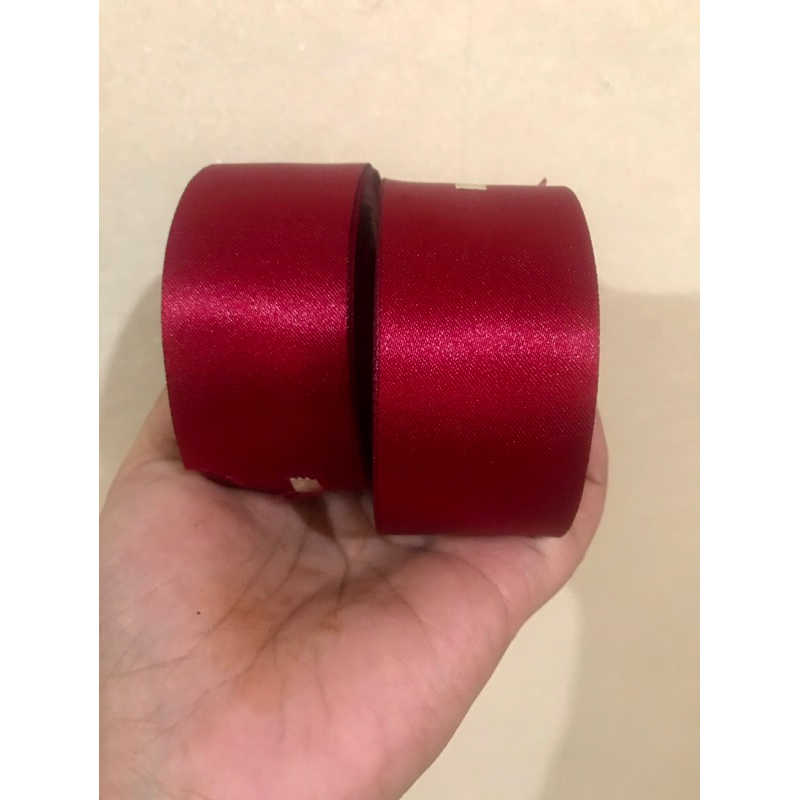 

PITA SATIN DIAMETER 4 CM