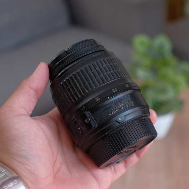 Lensa Kit Nikon 18-55mm VR DX