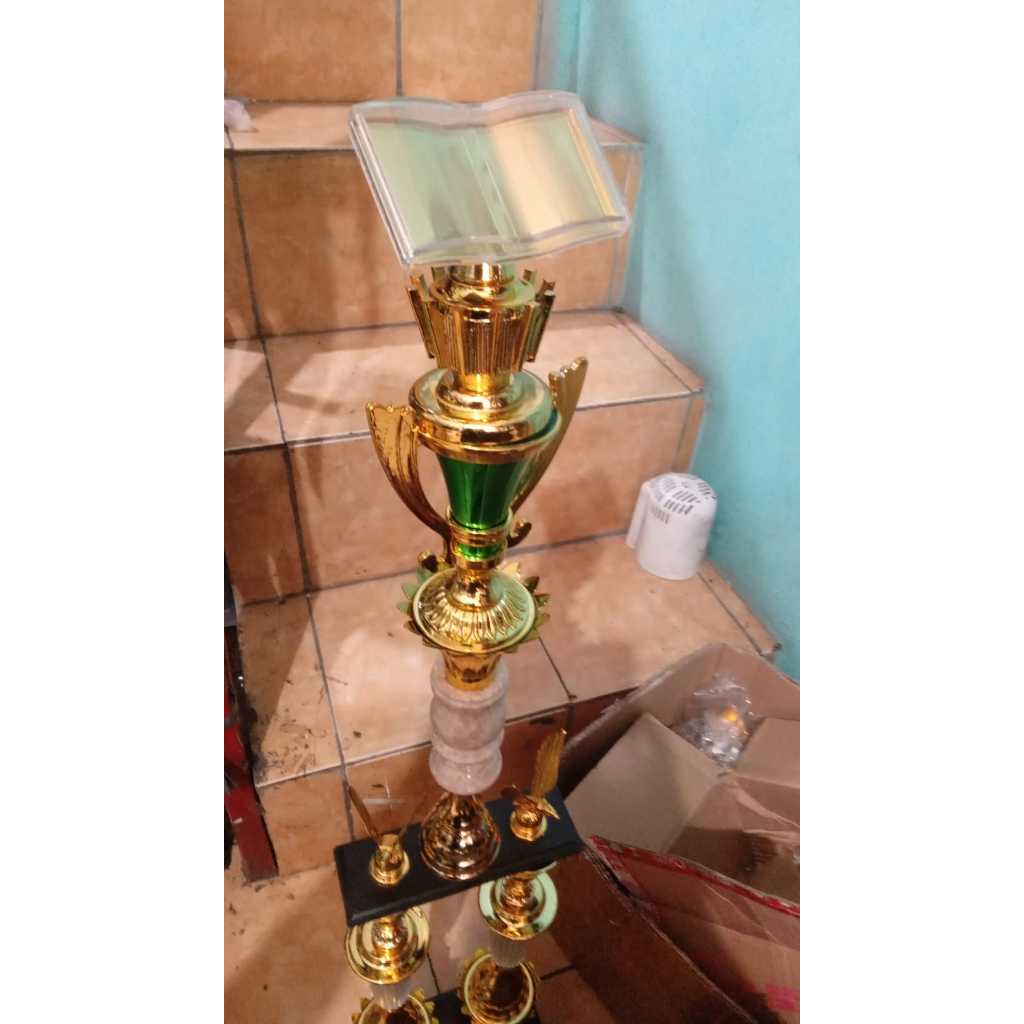 COD TERMUARAH PIALA 2 KAKI PIALA TULIP MARMER BERGILIR JUARA BERGILIR TINGGI SEKITAR 1 METER PIALA M