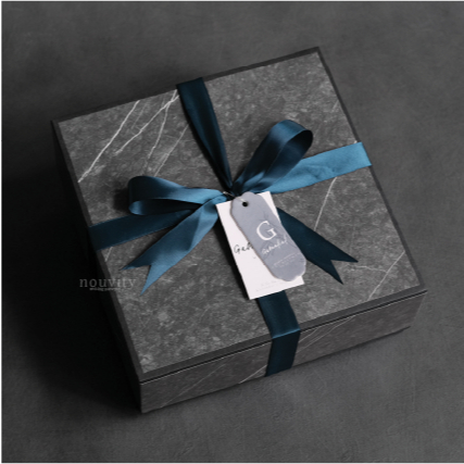 

CUSTOM HARDBOX KOTAK KADO GIFT BOX BRIDESMAID GROOMSMAN - HANGING TAG BOX