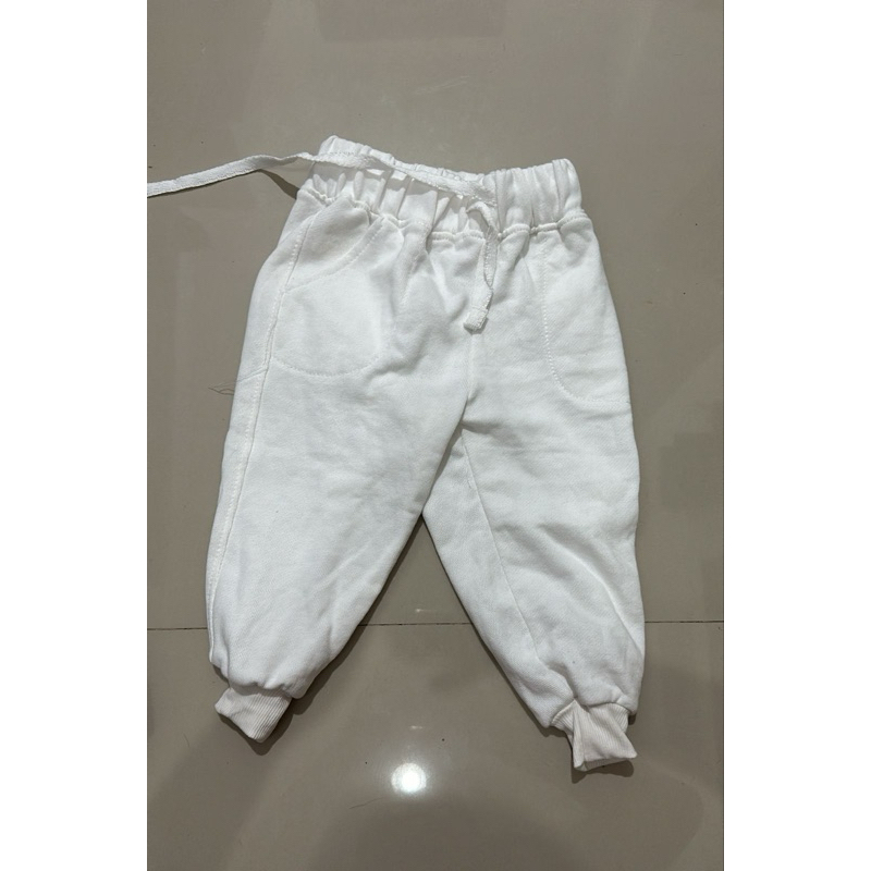 celana jogger haloli
