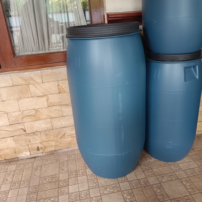 tong air 150 liter /120 liter /80 liter /60 liter  tong biru tong sampah tong besar