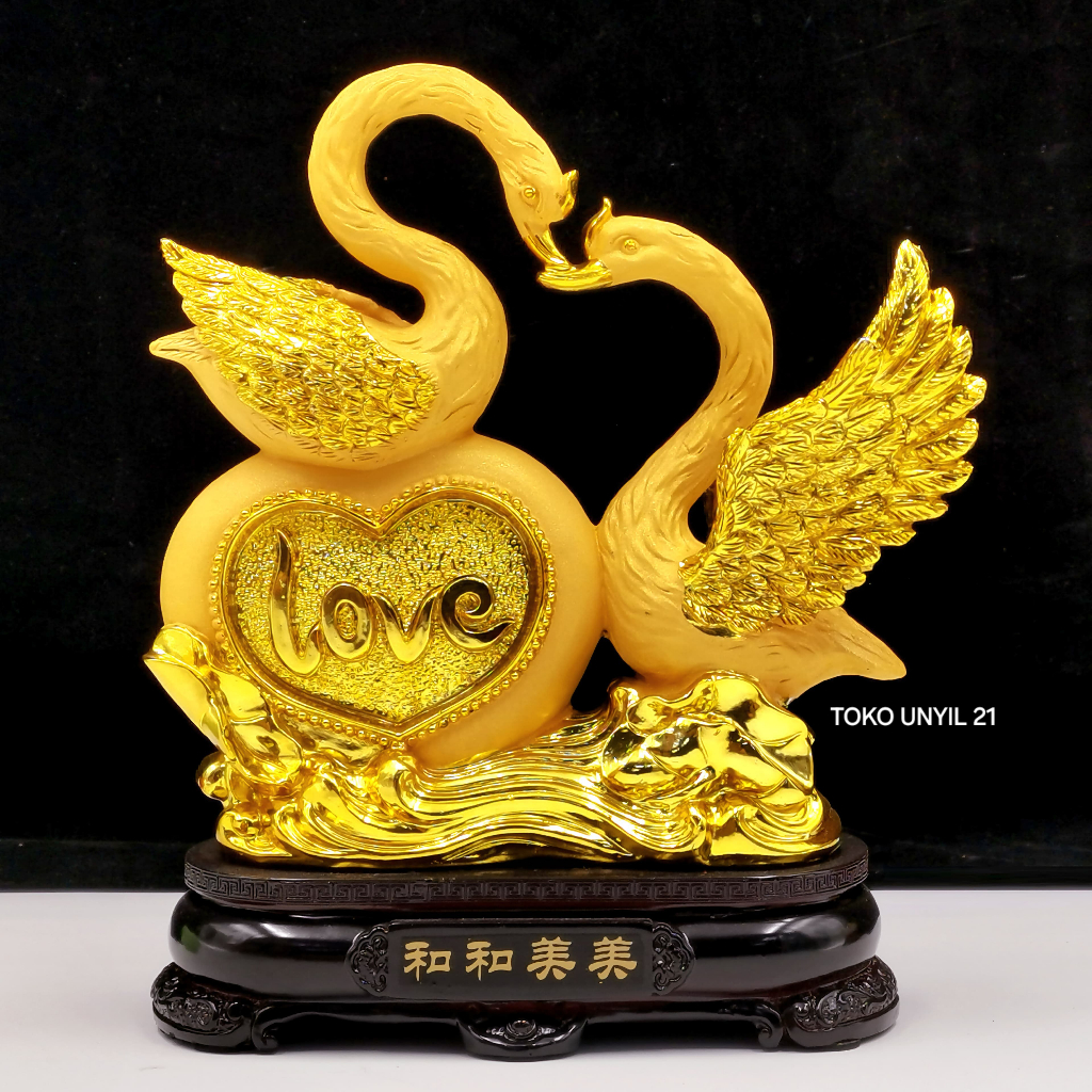 Sepasang angsa gold / kado Hadiah hiasan flaminggo pajangan angsa / Pajangan Sepasang Angsa