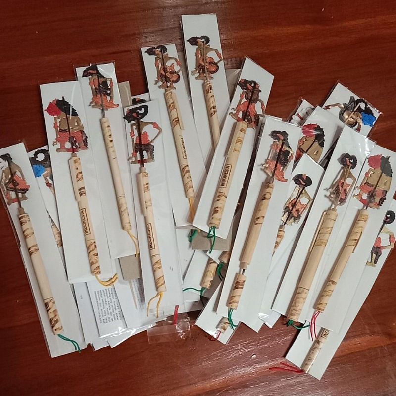 

Bulpen wayang bulpen bambu wayang souvenir