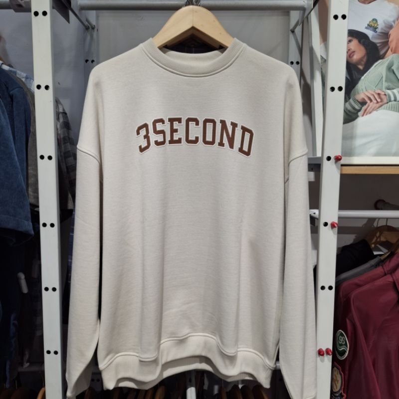 3SECOND Crewncek Sweater Pria Original