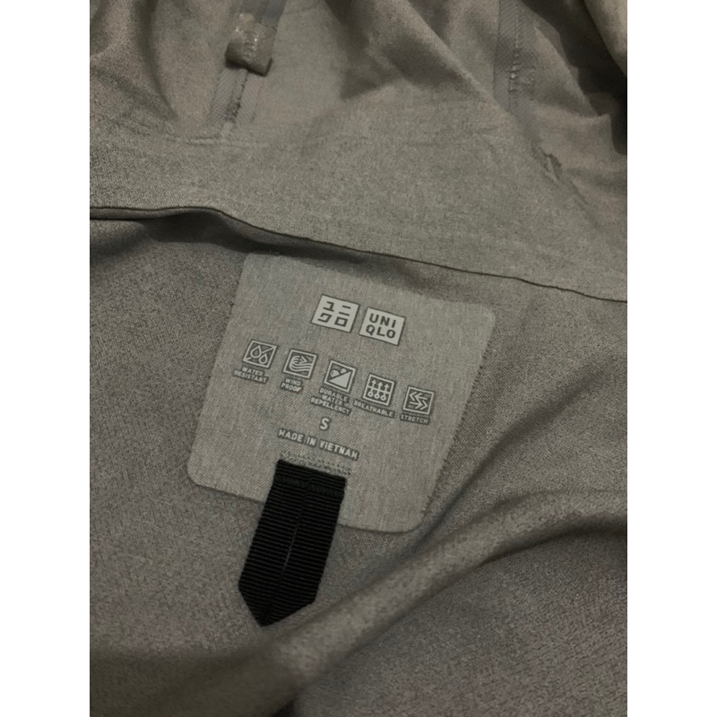 Uniqlo Blockteck