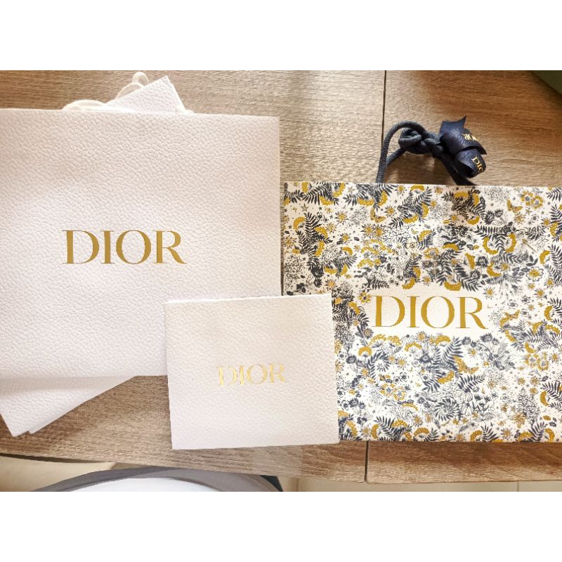 

Paperbag Paper Bag ORIGINAL AUTHENTIC D*i*or Clinique Christmas