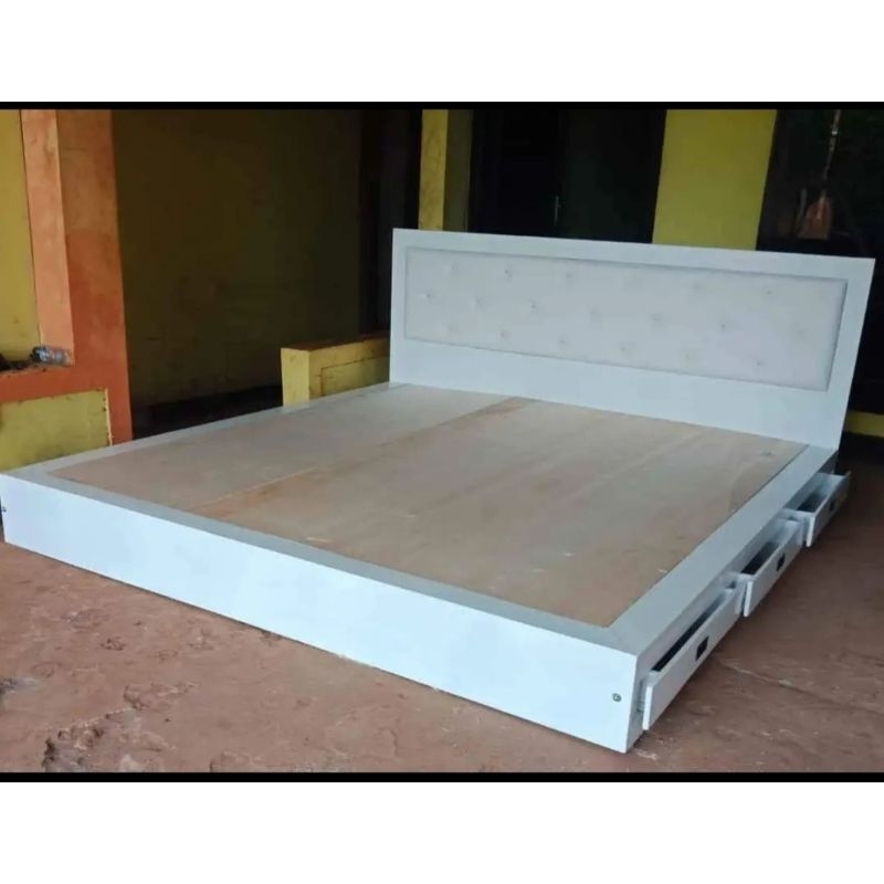 Dipan tempat tidur kasur sprinbad ranjang busa