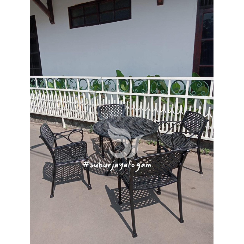 Kursi Taman Besi Set Meja Makan