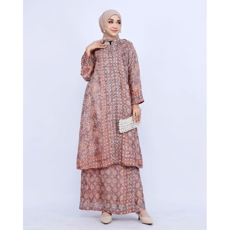 One set rok batik
