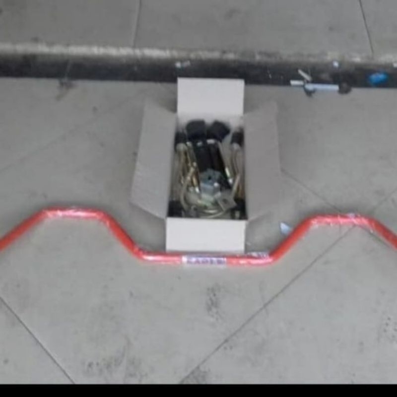 besi stabil stabilizer belakang mobil Mitsubishi L300 L-300 L 300