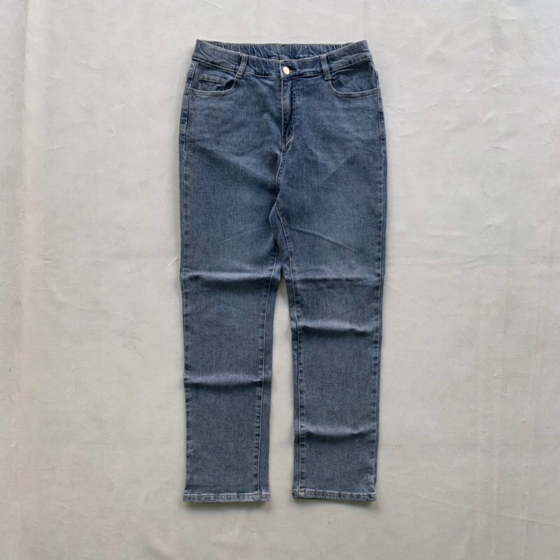 Celana Jeans Ririnco Second Thrift Sz31