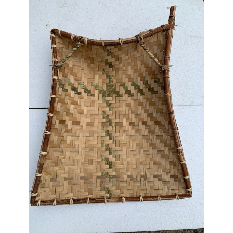 Nyiru Anyaman Bambu Kuat untuk Menampi Beras dan Hasil Panen Ukuran 52 x 62 cm