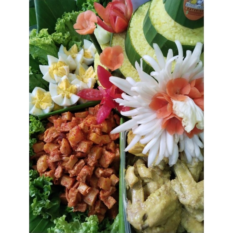 

Tumpeng