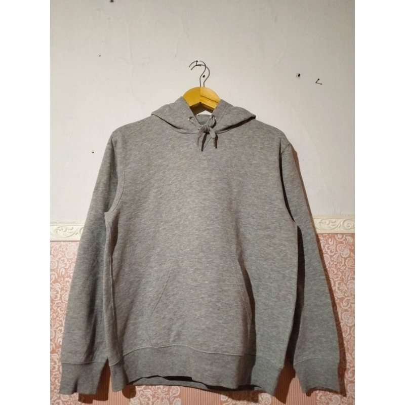 hoodie gu grey
