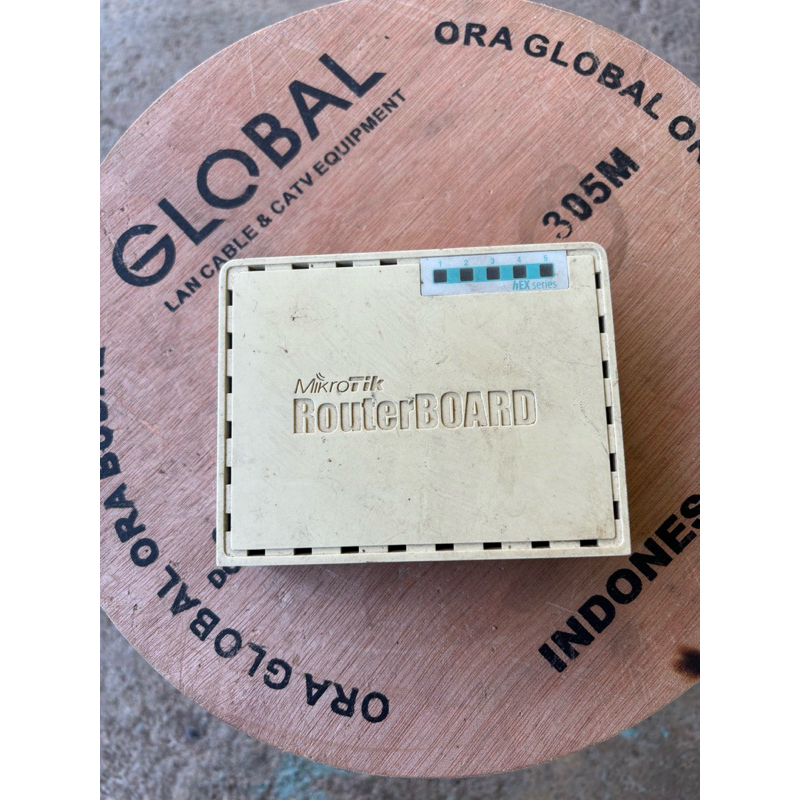 Mikrotik RB750