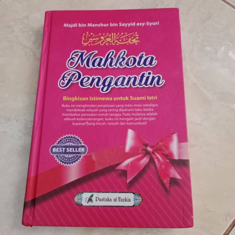 

Buku Mahkota Pengantin