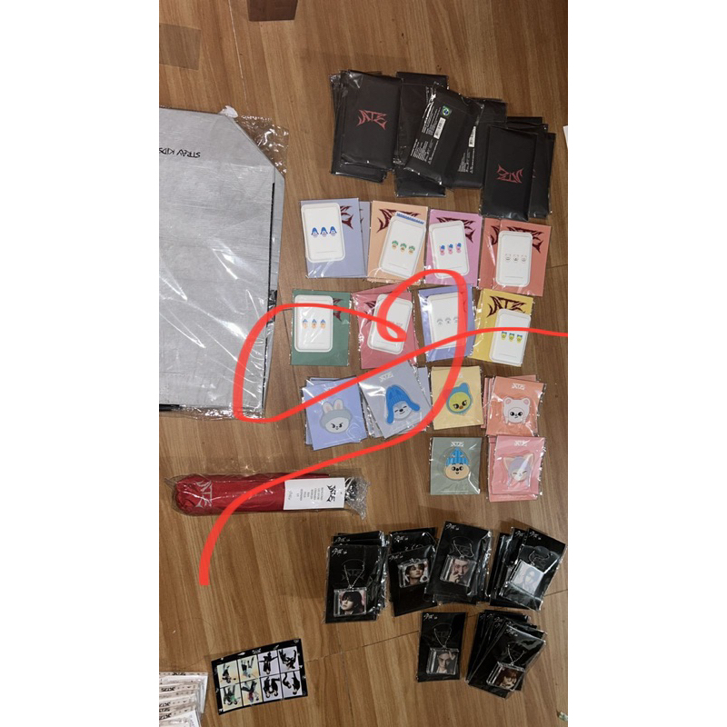 STRAY KIDS ‘ATE’ POP-UP MERCH