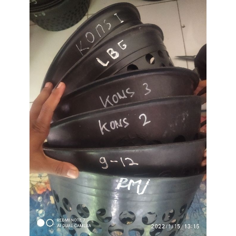 ember sortir lele/ saringan lele/ ayakan lele/ sortirran lele/ sortiran ikan/ ember sortir/ ember/