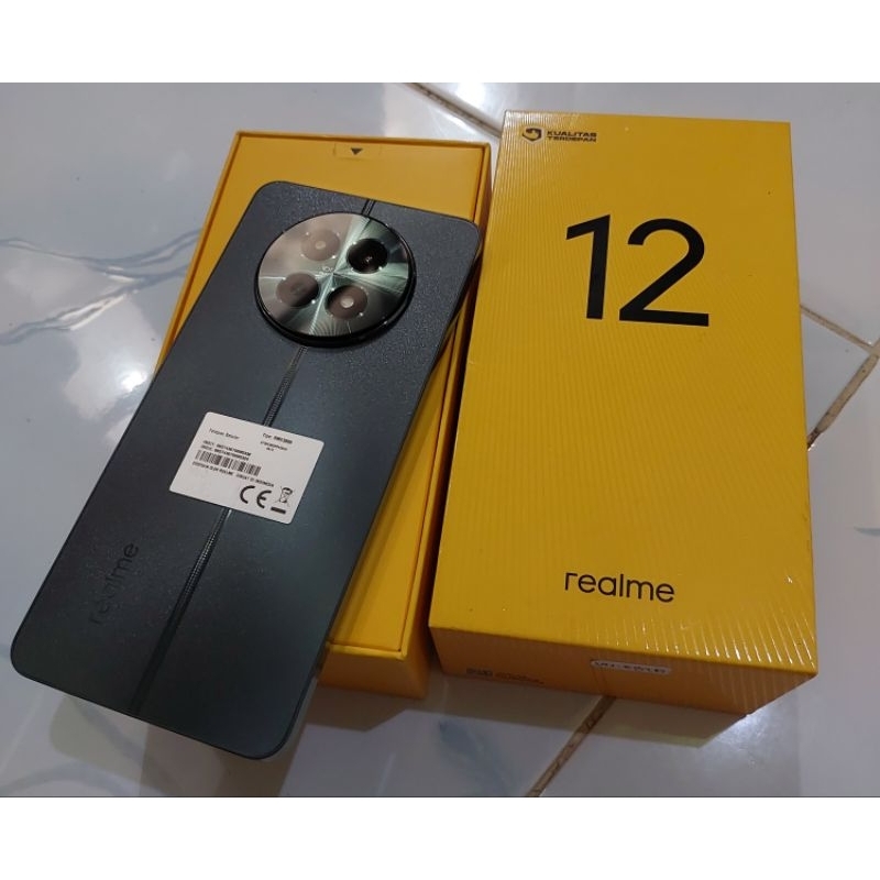 realme 12 5G ram 8/256gb second