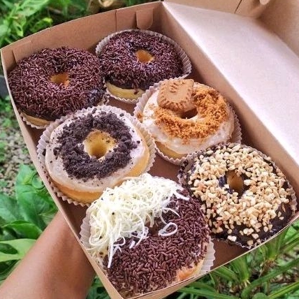 

DONAT HOMEMADE, TANPA PENGAWET (HANYA PENGIRIMAN INSTANT)